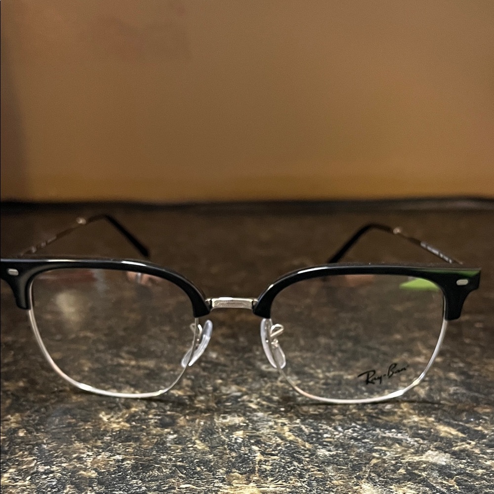 Ray-Ban Black and Silver Frame Glasses